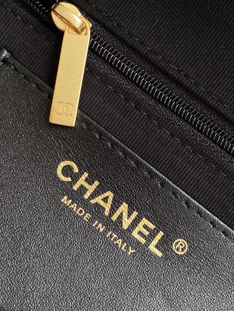 Ch**el hobo bags